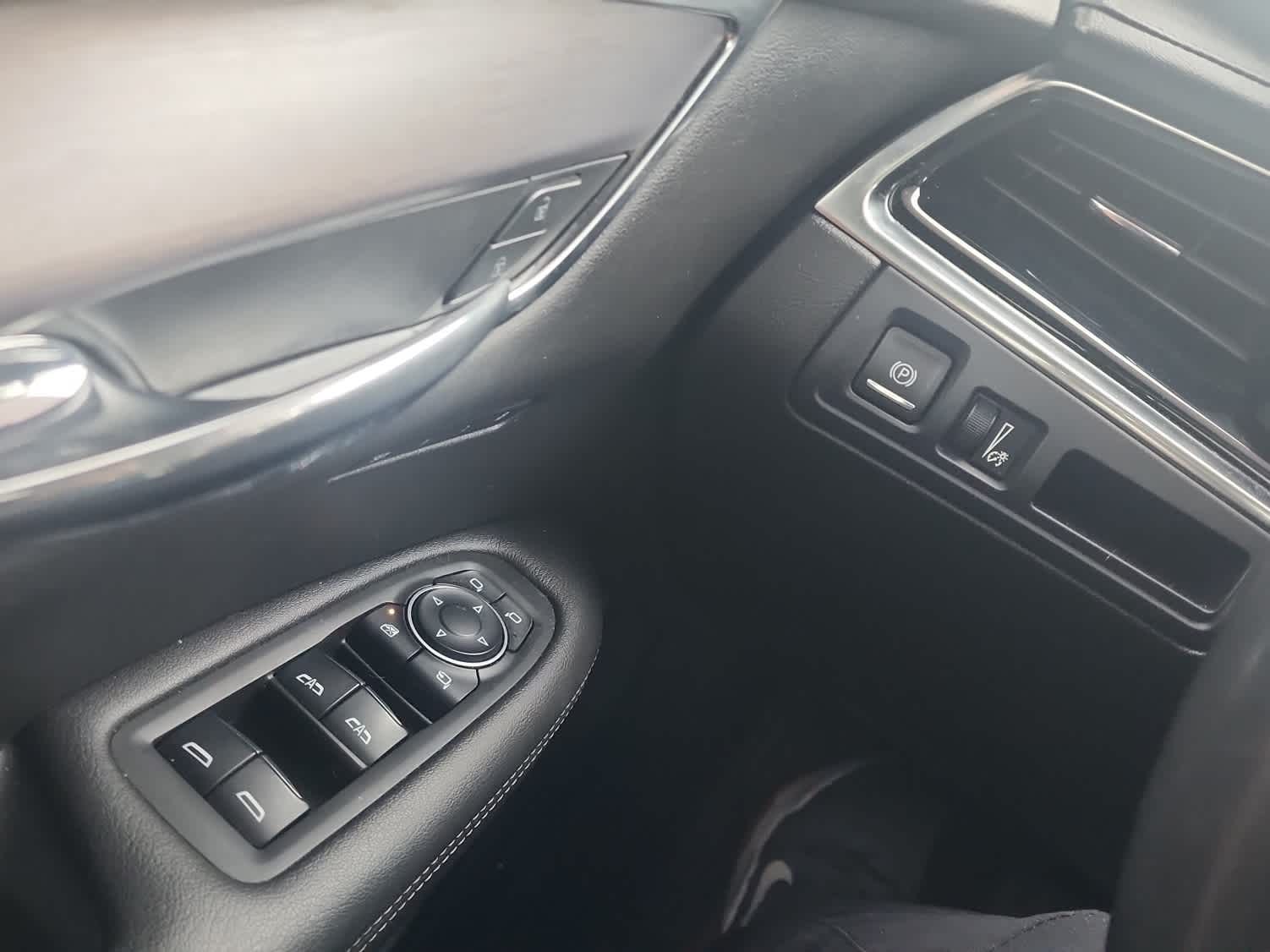 2023 Cadillac XT6 Luxury photo 8