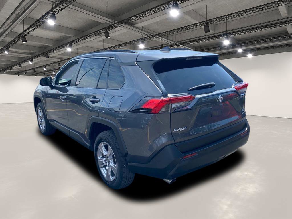 2023 Toyota RAV4 XLE photo 4