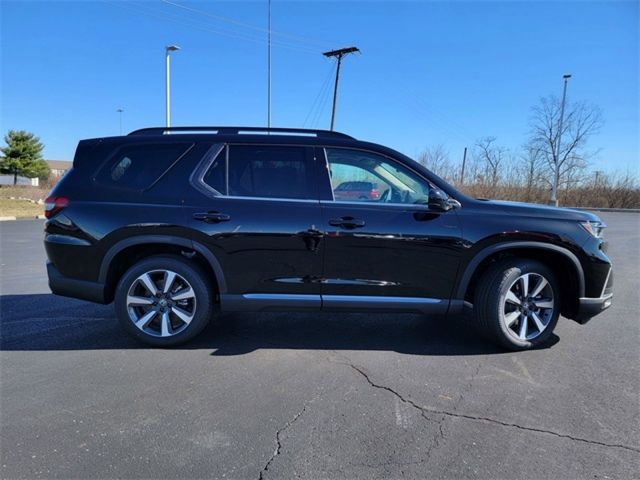 2025 Honda Pilot Touring photo 4