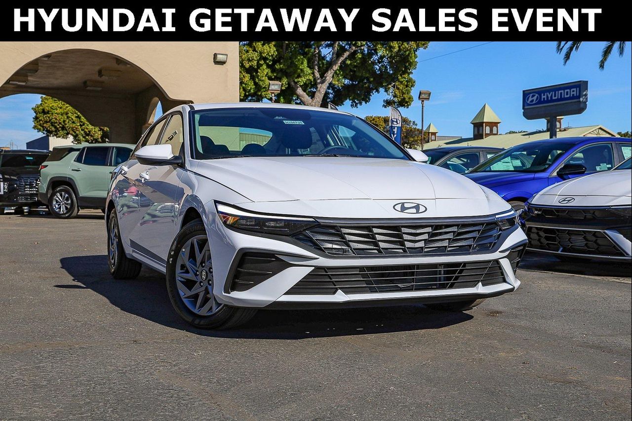 2026 Hyundai Elantra Blue's photo