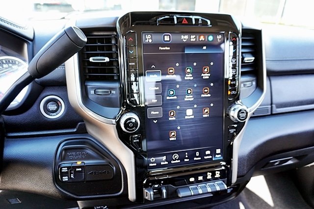 2024 Ram 2500 Laramie photo 27