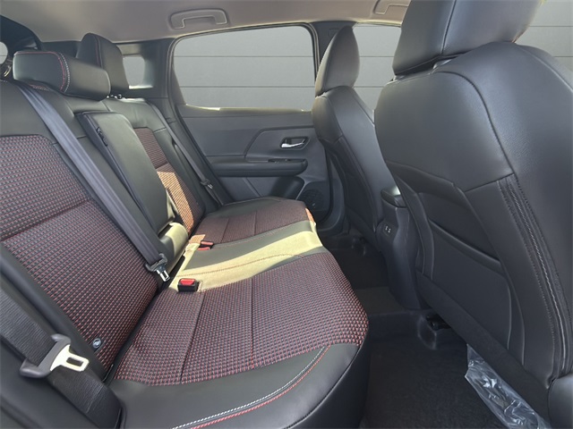 2026 Nissan Kicks SR photo 11