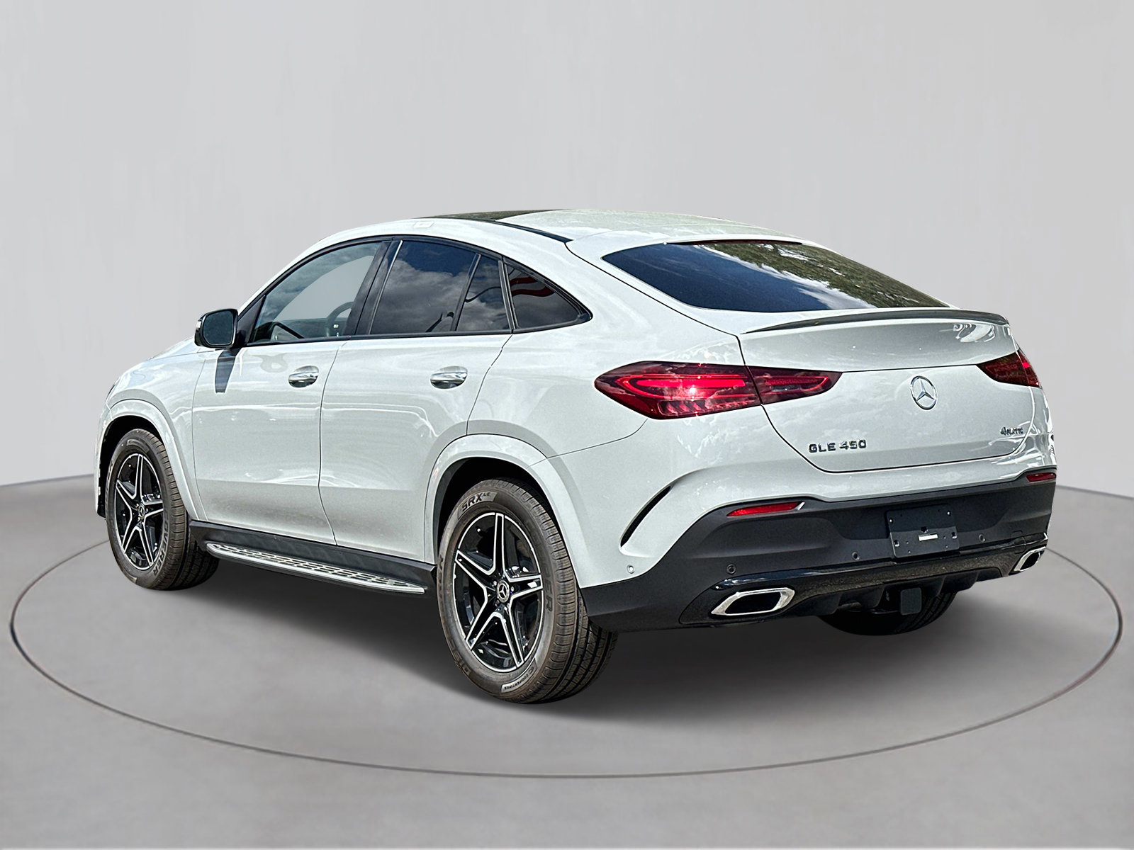 2026 Mercedes Benz GLE 450 4MATIC photo 3
