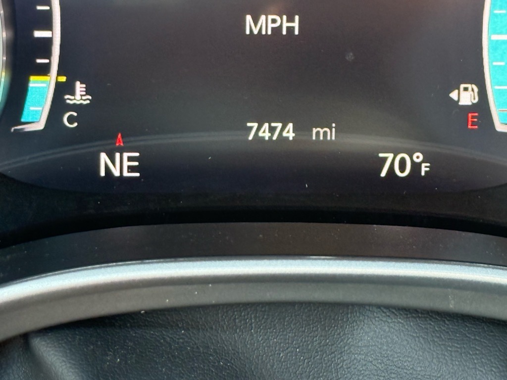 2025 Chrysler Pacifica photo 18