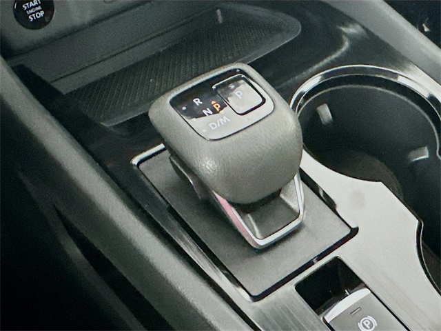 2025 Nissan Rogue S photo 15