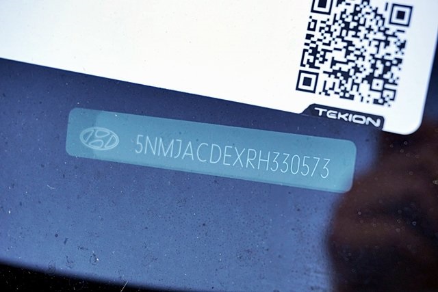 Used 2024 Gray Hyundai SE image 31