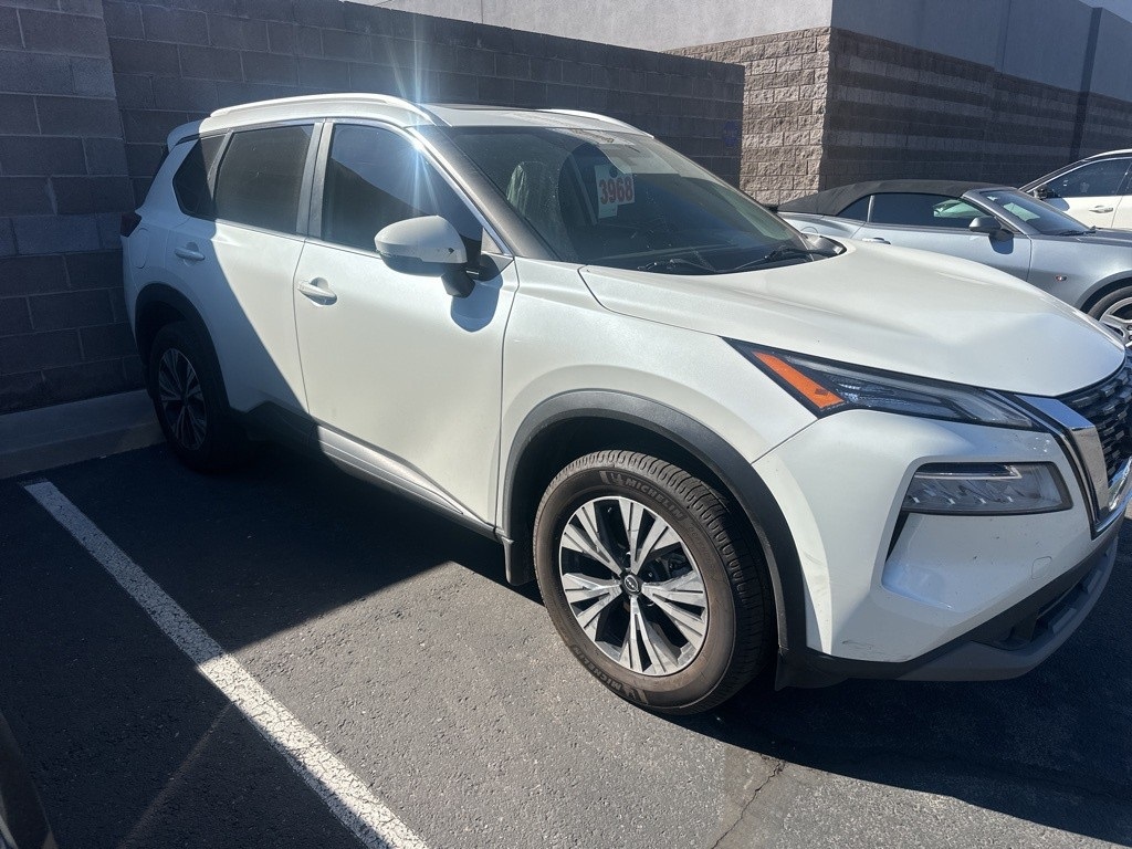 2022 Nissan Rogue SV photo 4