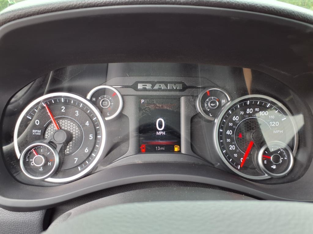 2025 Ram 2500 Tradesman photo 11