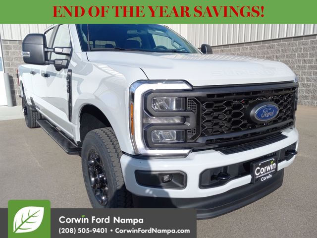 2026 Ford F-350 Super Duty XL's photo