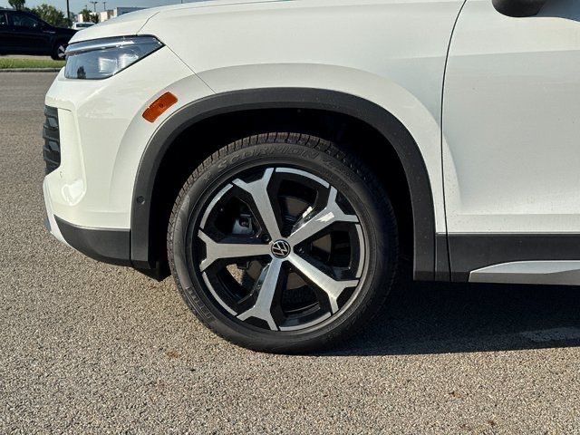 2025 Volkswagen Tiguan SE photo 4
