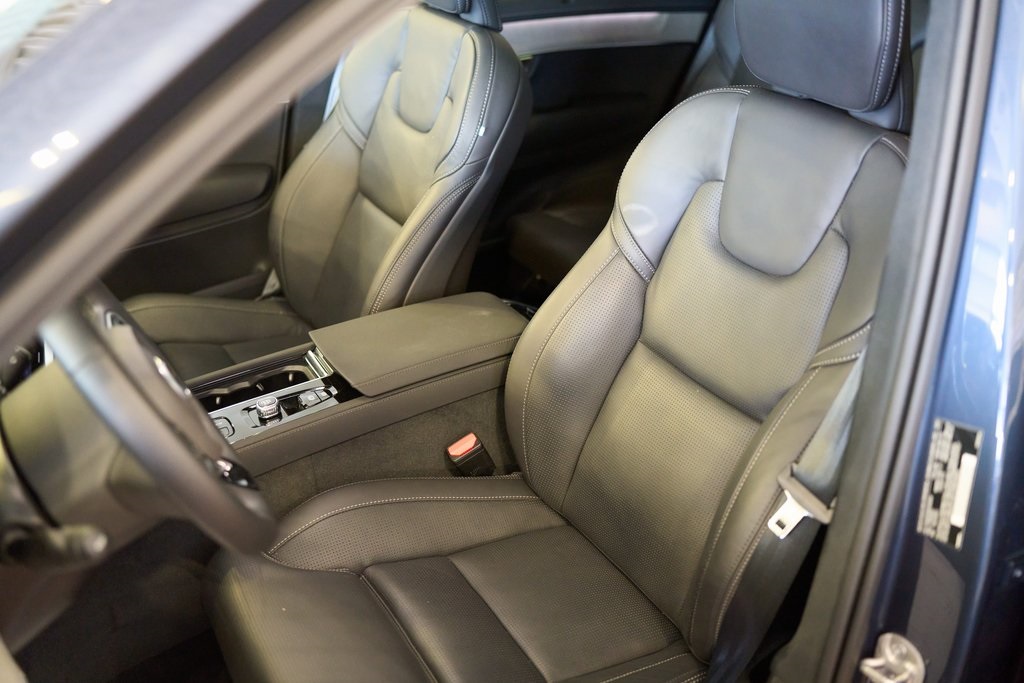2025 VOLVO XC90 - Image 11