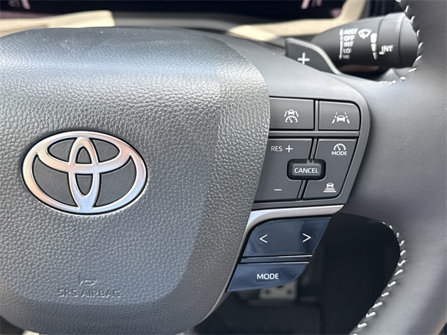 2025 Toyota Camry SE photo 19