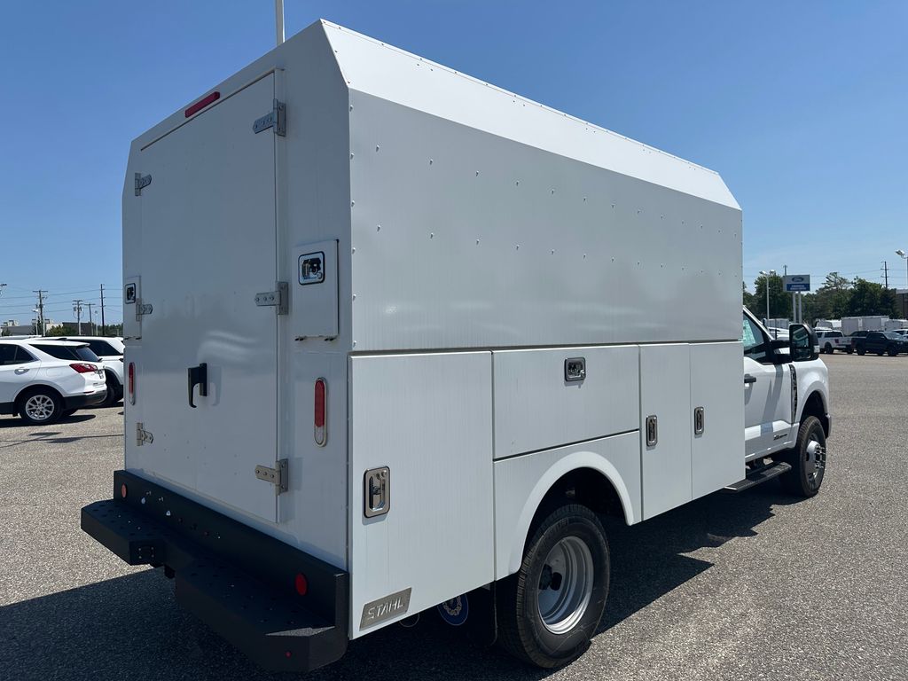 2024 Ford F-350 XL photo 4