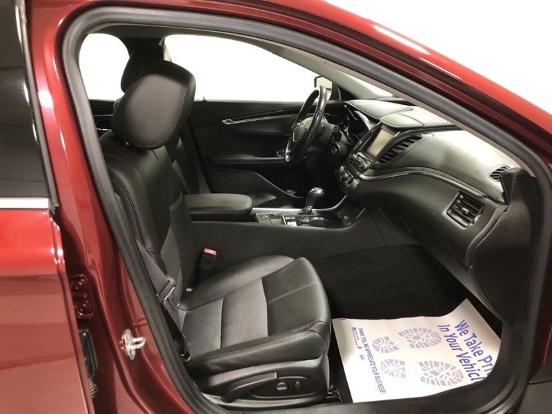 2017 Chevrolet Impala 1LT photo 12