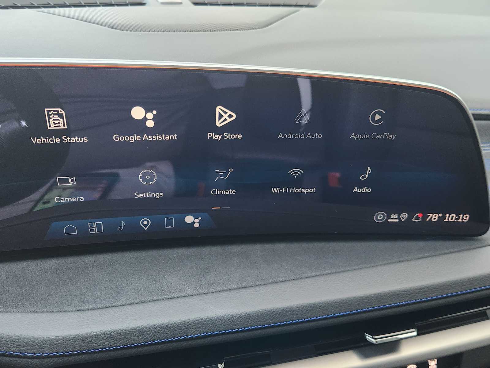 2025 Cadillac XT4 Sport photo 12