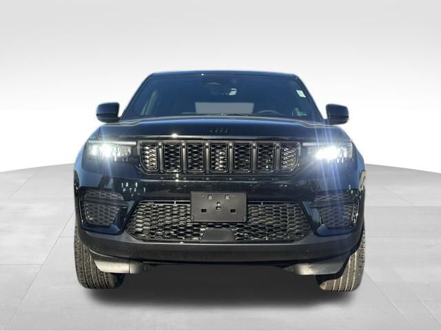 2025 Jeep Grand Cherokee Altitude X photo 11