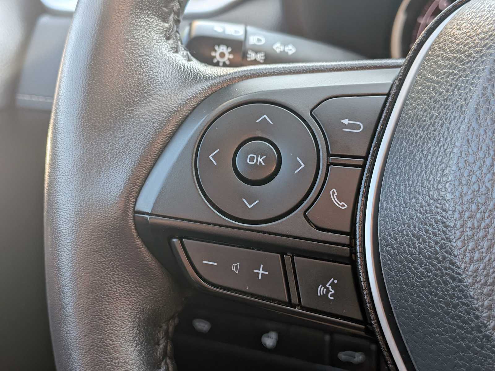 2024 Toyota RAV4 XLE photo 23