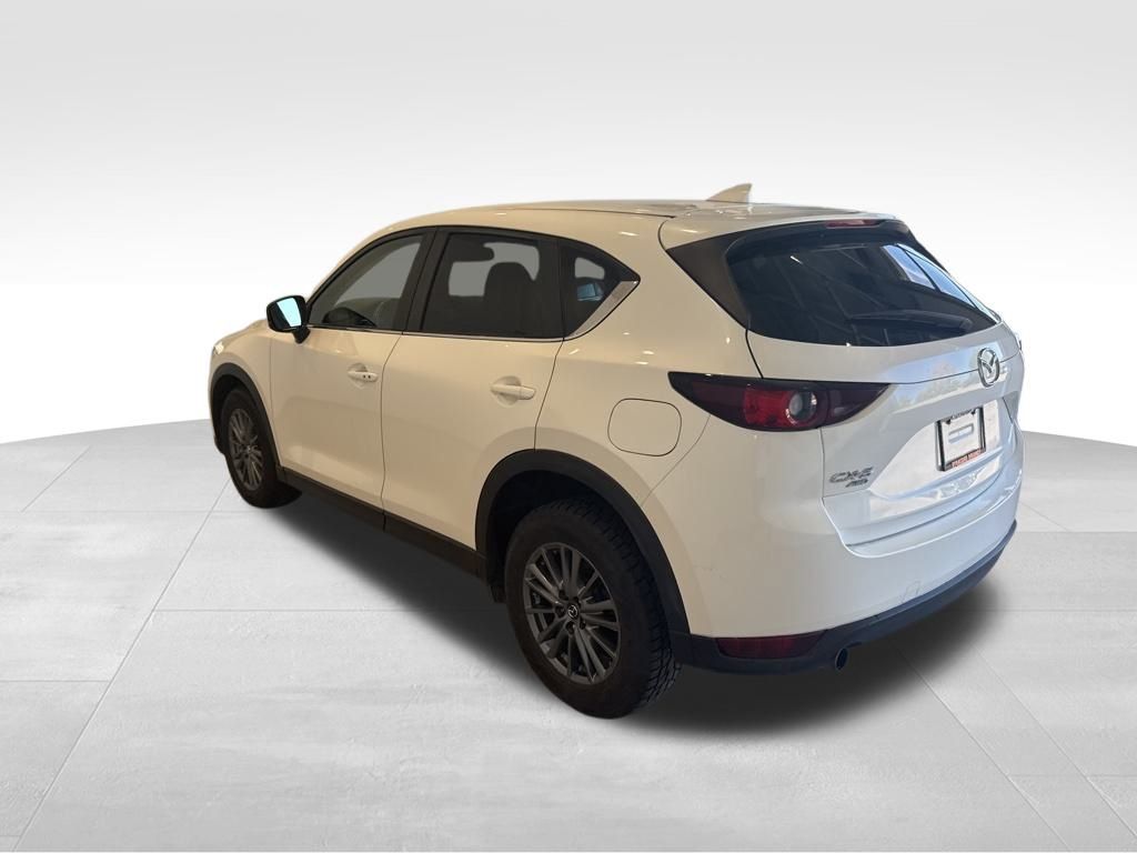 2017 Mazda CX-5 Touring photo 3