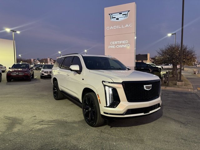 2025 Cadillac Escalade Sport Platinum's photo