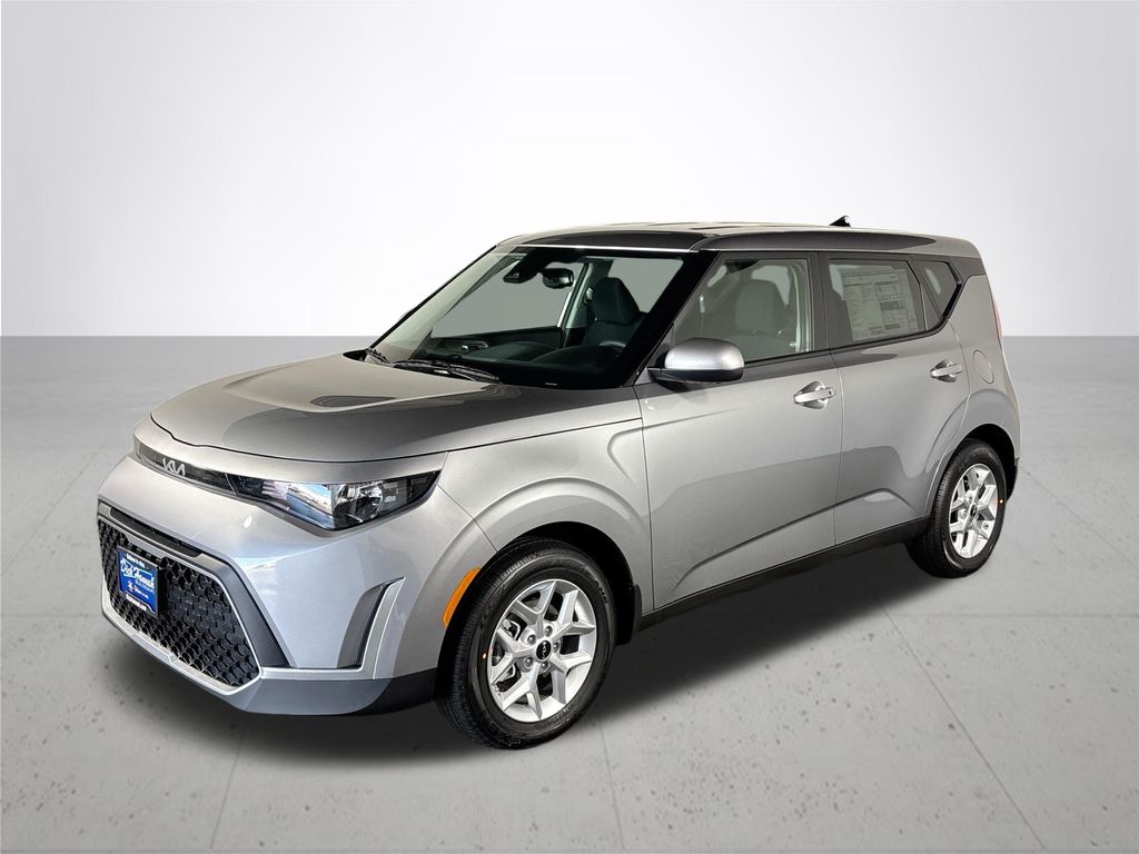 2025 Kia Soul S photo 2