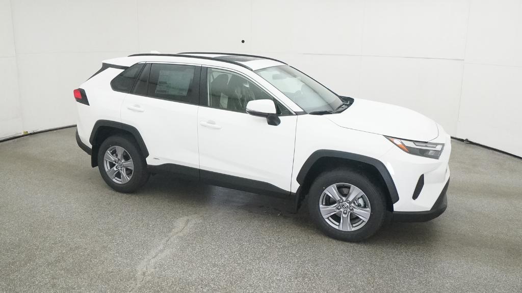 2025 Toyota RAV4 Hybrid XLE photo 23