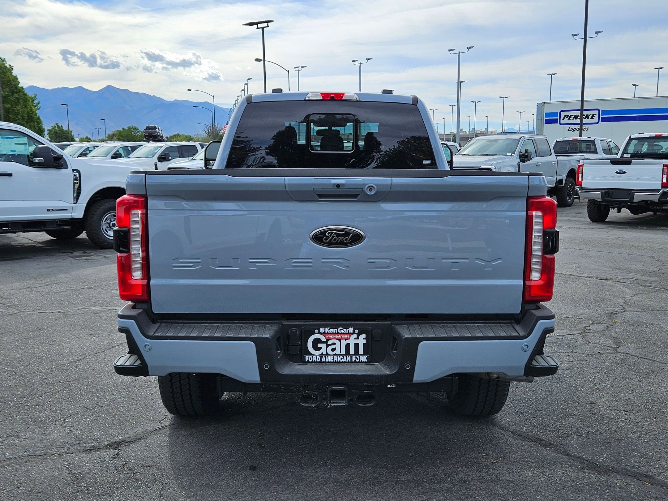 2025 Ford F-350 Lariat photo 4