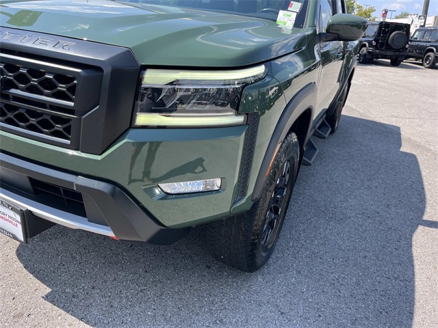 2022 Nissan Frontier PRO-4X photo 9