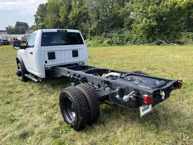 2025 Ram 5500 photo 16
