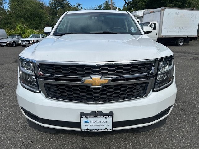 2019 Chevrolet Suburban LT photo 5