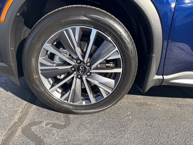 2026 Infiniti QX60 Luxe photo 5