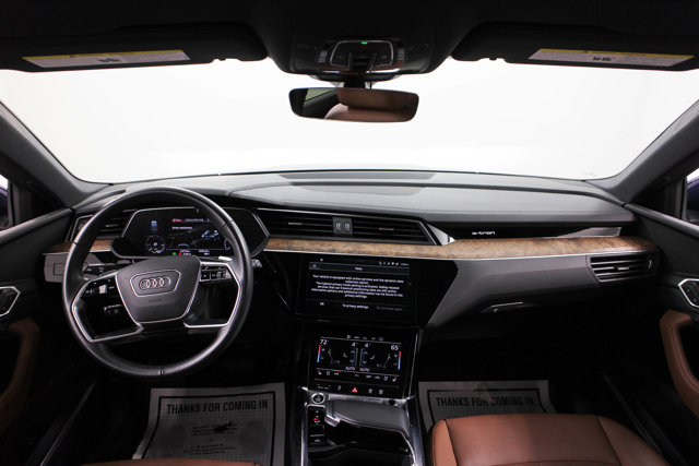 2022 Audi e-tron Premium Plus photo 35
