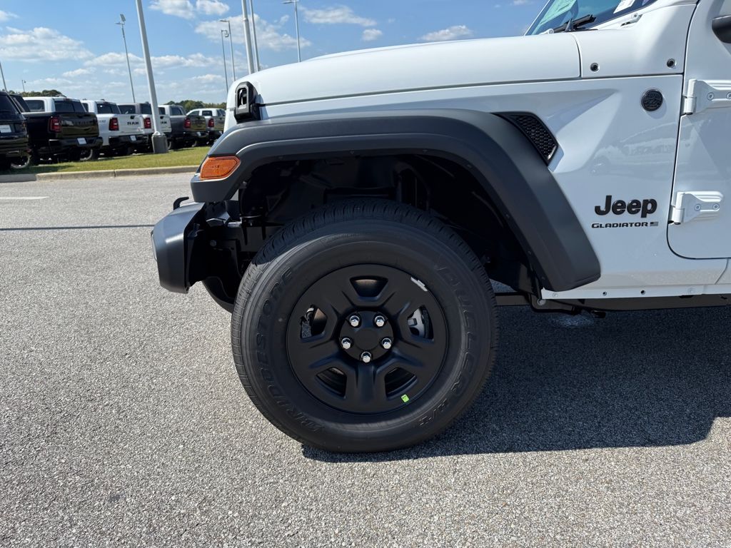 2025 Jeep Gladiator Sport photo 27