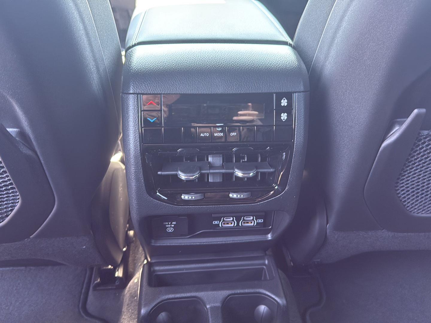 2025 Jeep Grand Cherokee Altitude X photo 21