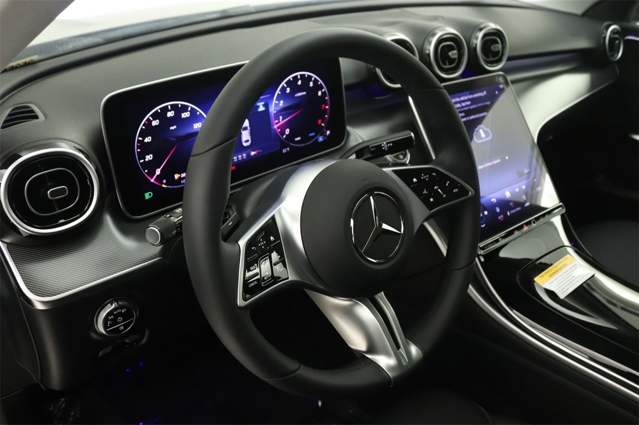2025 Mercedes Benz C 300 4MATIC photo 4