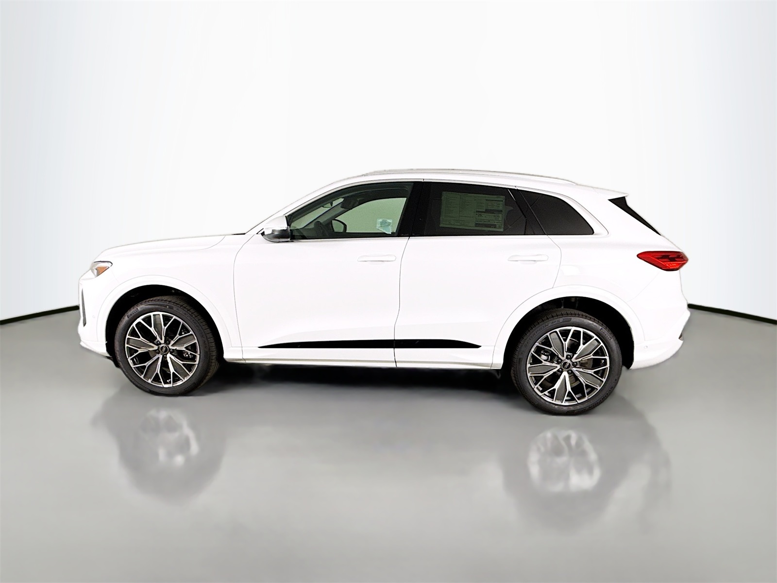 2025 Audi Q5 2.0T Premium Plus photo 4