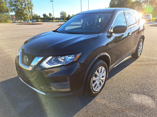 Used 2019 Nissan Rogue S with VIN 5N1AT2MV2KC803287 for sale in Florence, SC