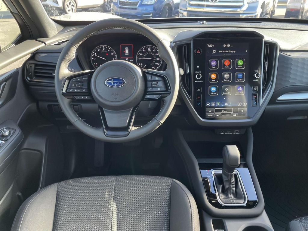 2025 Subaru Forester Premium Base photo 4
