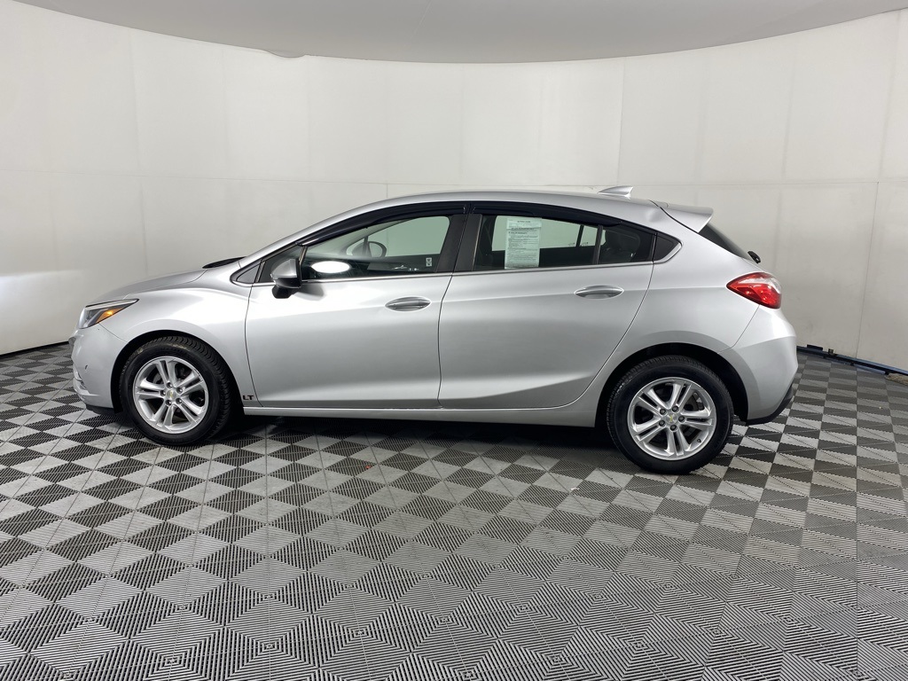 2018 Chevrolet Cruze LT photo 6