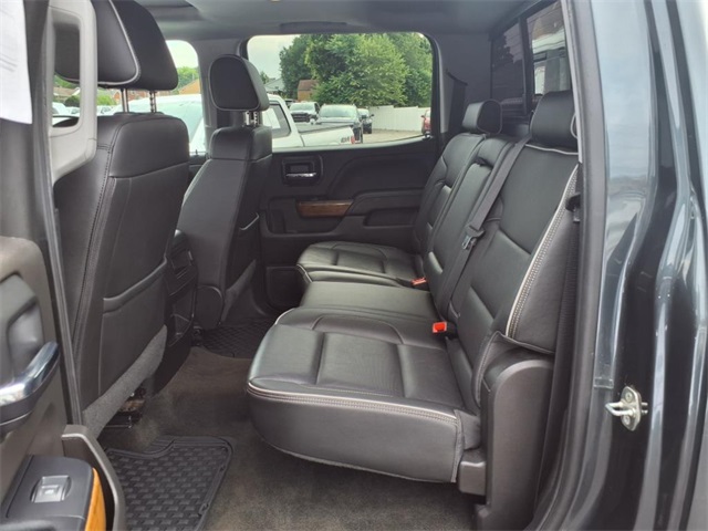 2018 Chevrolet Silverado 1500 High Country photo 11