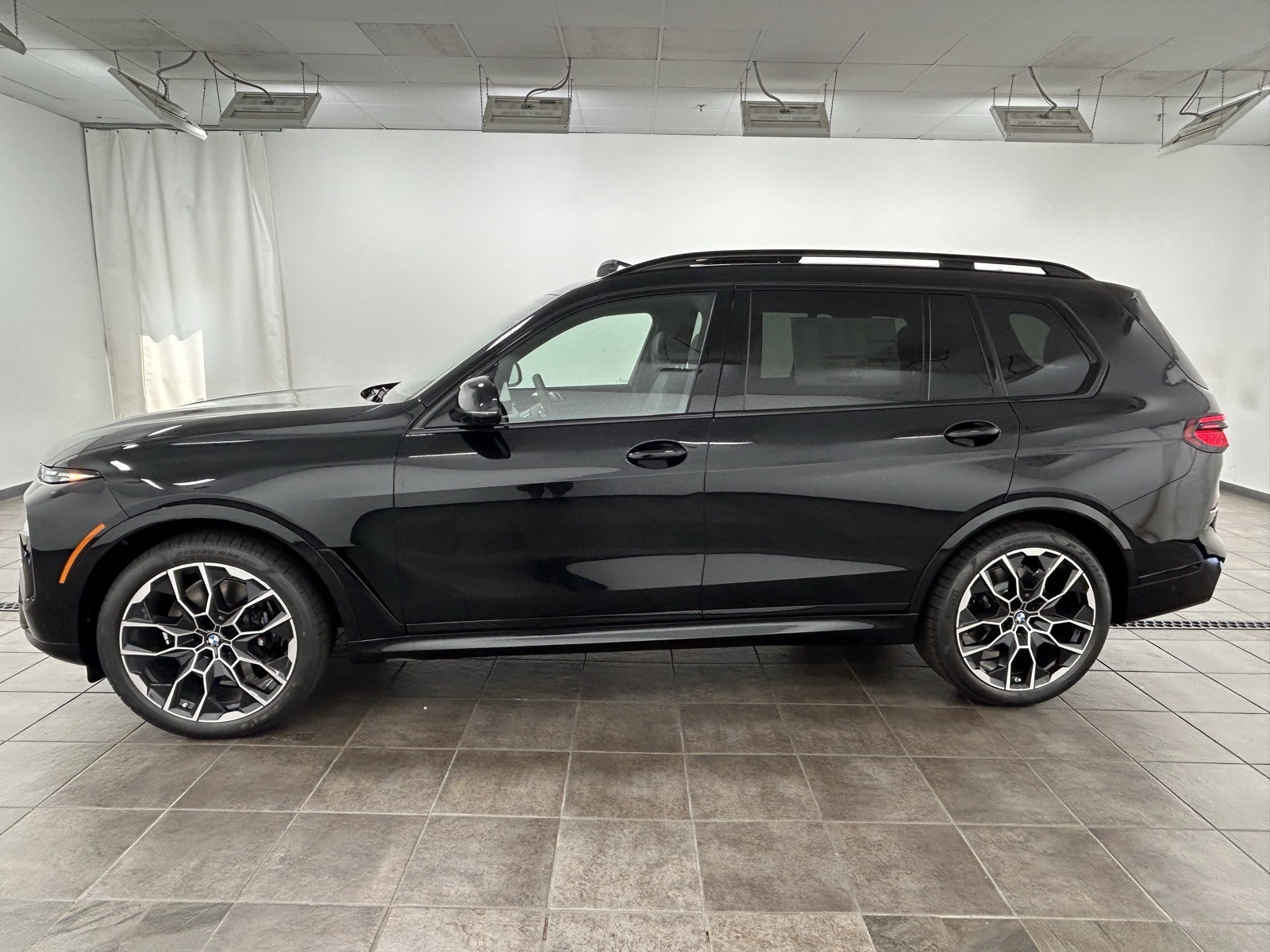 New 2026 Black BMW xDrive40i image 2