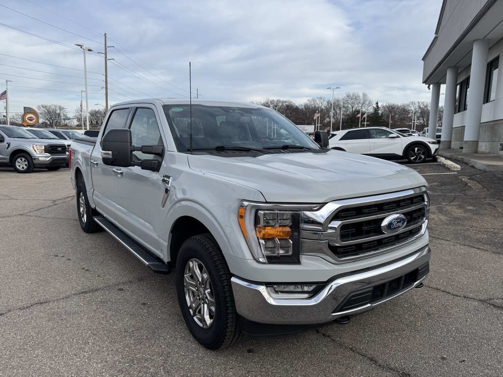 2023 Ford F-150 XLT's photo