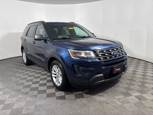 2016 Ford Explorer Base's photo