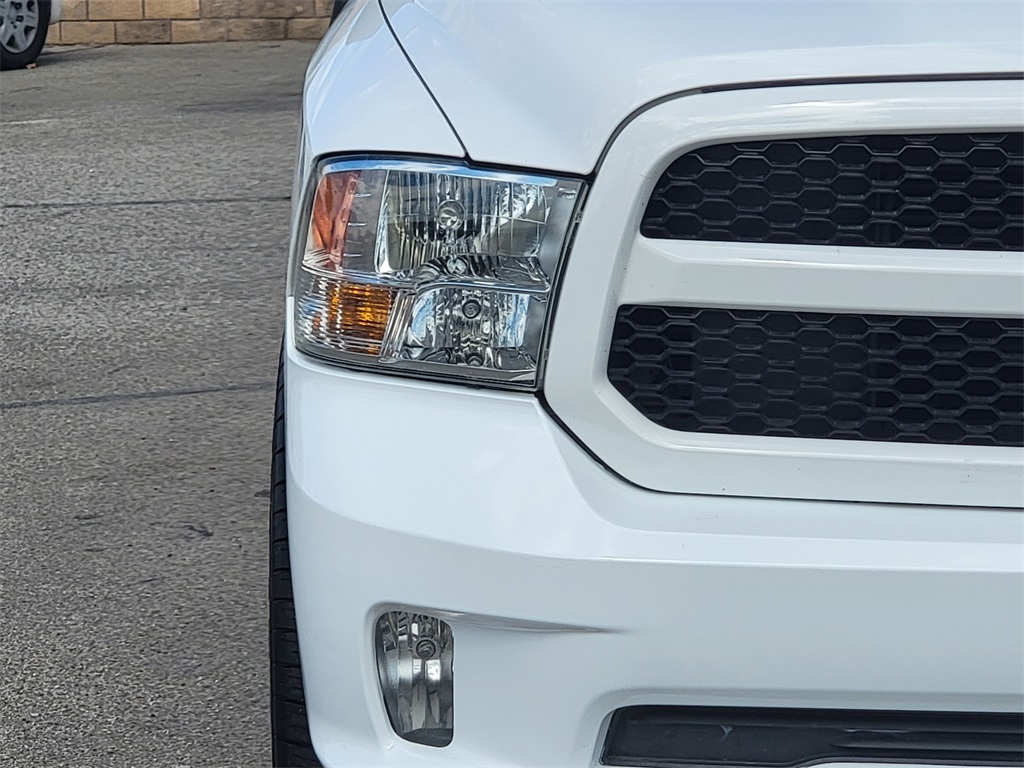 2016 Ram 1500 Express photo 3