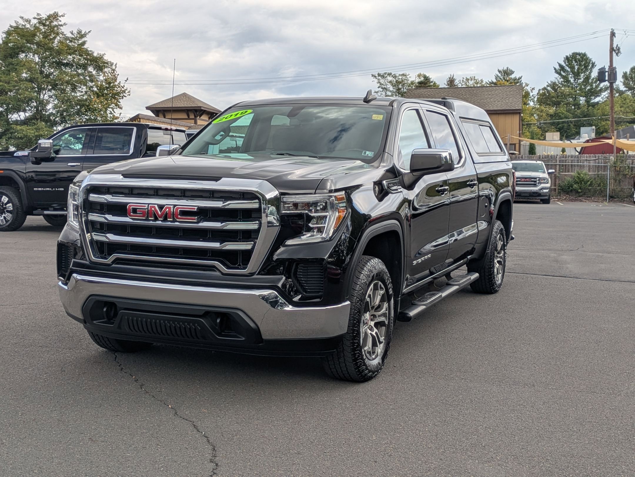 2019 Gmc Sierra 1500 SLE photo 3