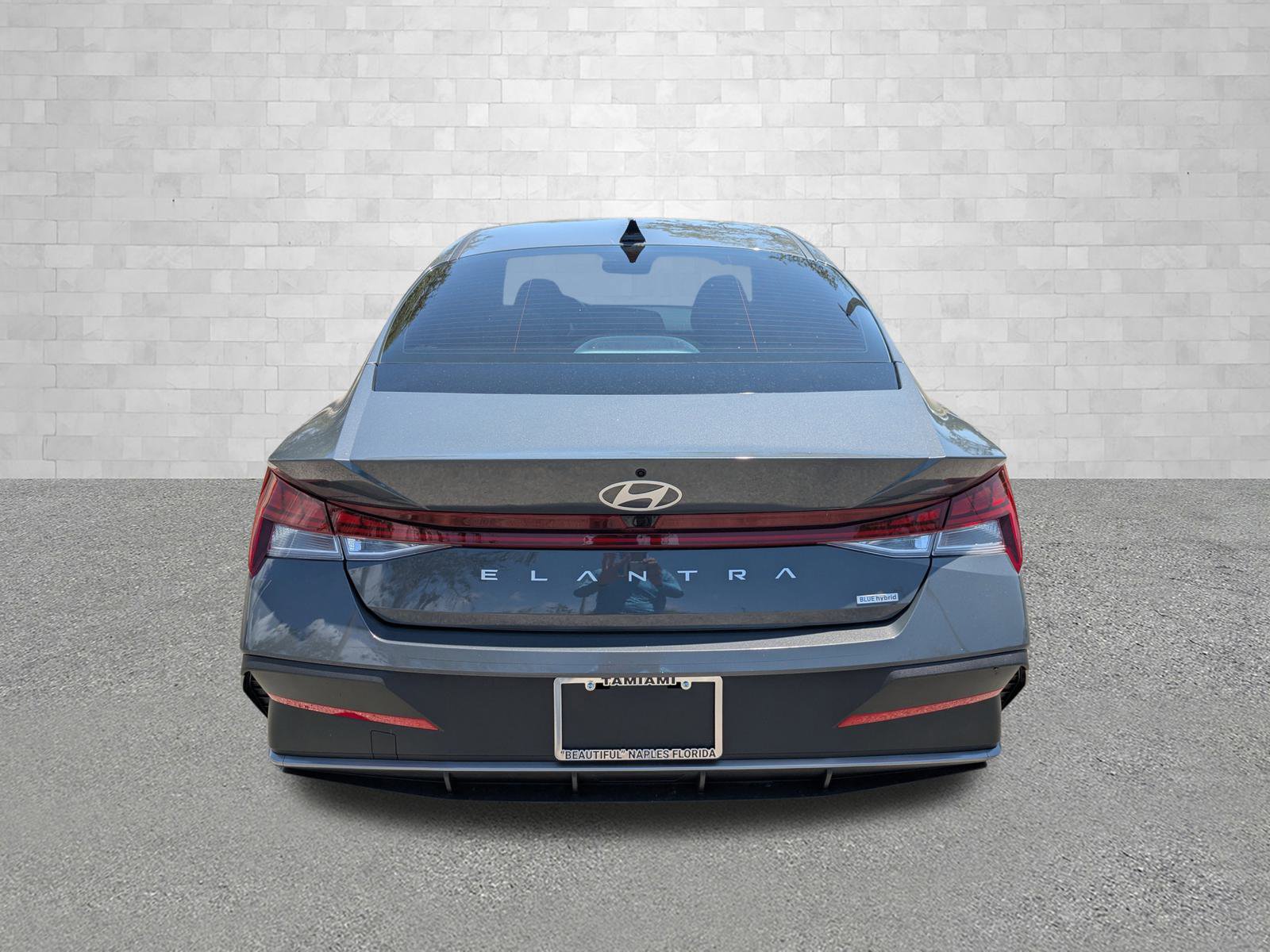 2025 Hyundai Elantra Hybrid Blue photo 3