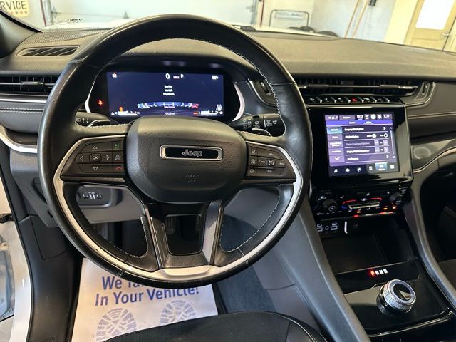 2022 Jeep Grand Cherokee Altitude photo 14