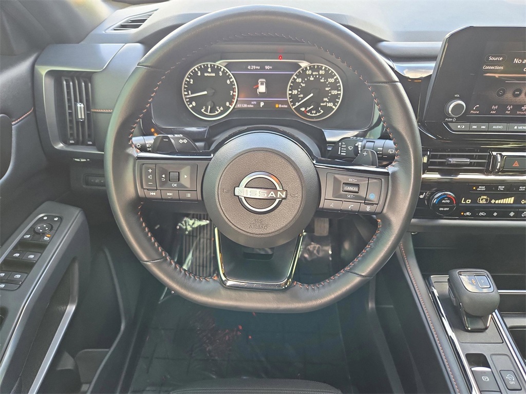 2023 Nissan Pathfinder Rock Creek photo 10