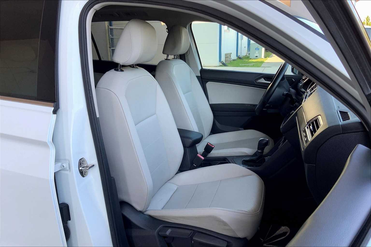 2018 Volkswagen Tiguan SE photo 8