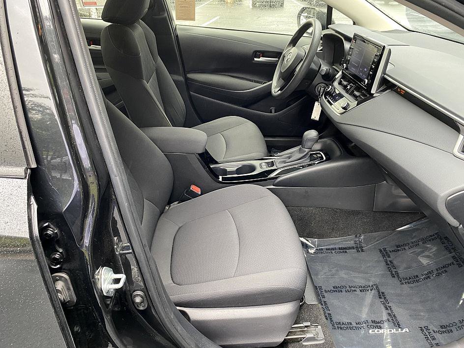 2021 Toyota Corolla LE photo 14