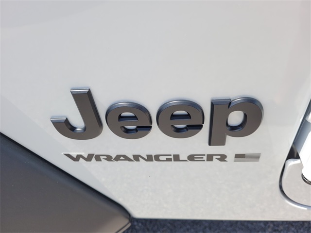 2025 Jeep Wrangler Sport S photo 3